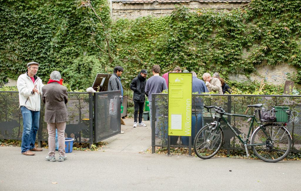 Versammlung auf dem Kompostplatz in St. Johann