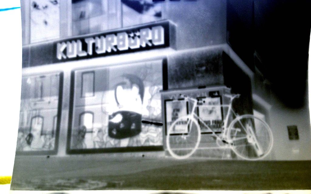 Analoge Fotografie des Kulturbüros von Aussen