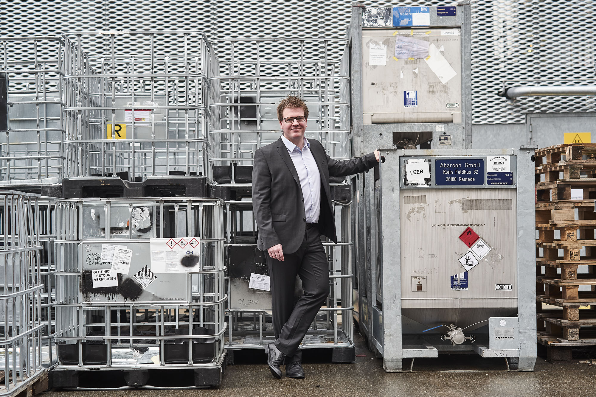 Abfall als wertvolle Ressource nutzen: Emmanuel Oertlé arbeitet mit verschiedenen Anbietern zusammen, um Abfallströme zu optimieren. Auf dem Campus in Basel wird nahezu alles recycelt, was möglich ist.